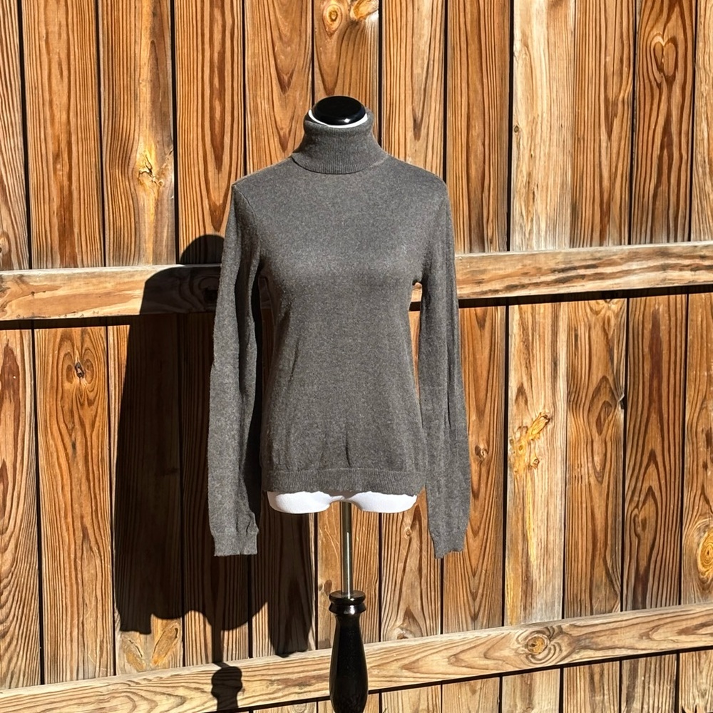 Ralph Lauren silk and cashmere turtleneck size Medium